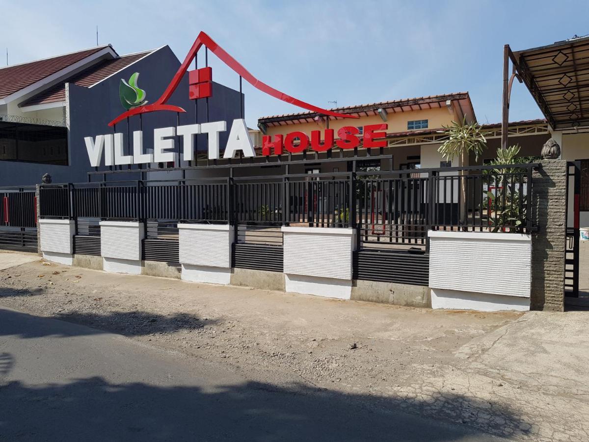 Villetta House Syariah Kudus ภายนอก รูปภาพ