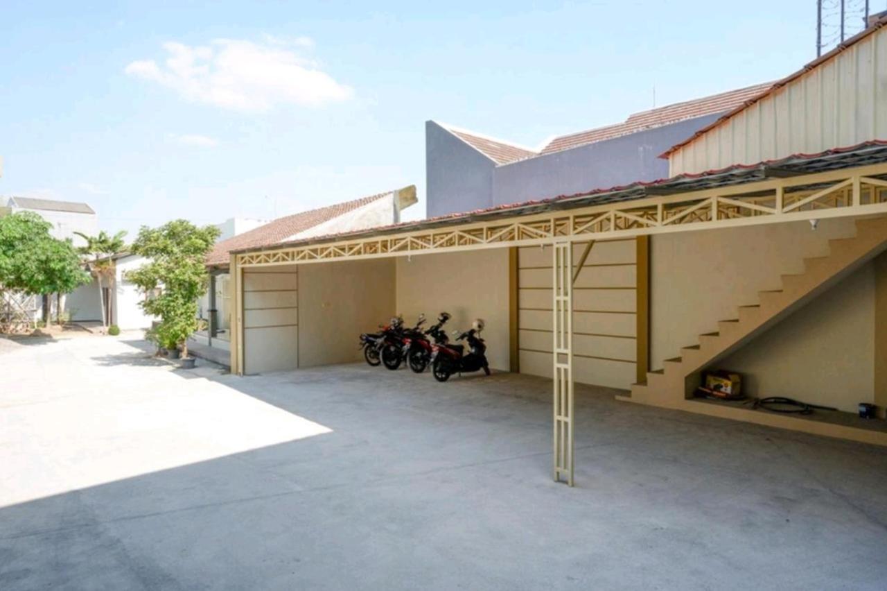 Villetta House Syariah Kudus ภายนอก รูปภาพ